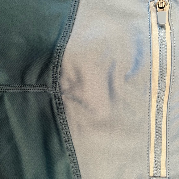 Fabletics Blue Stylish Capris - Picture 8 of 9